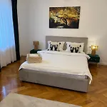 Maple Apartment
