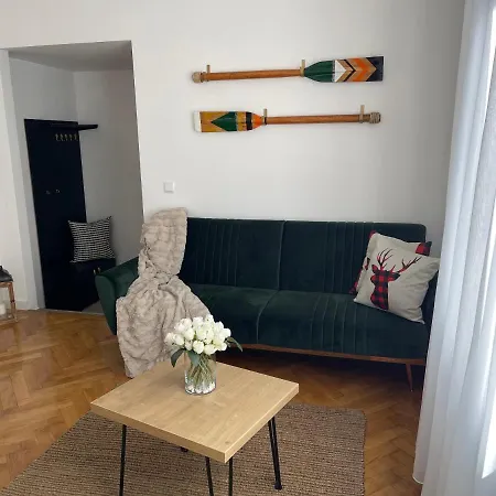 Apartment Maple *